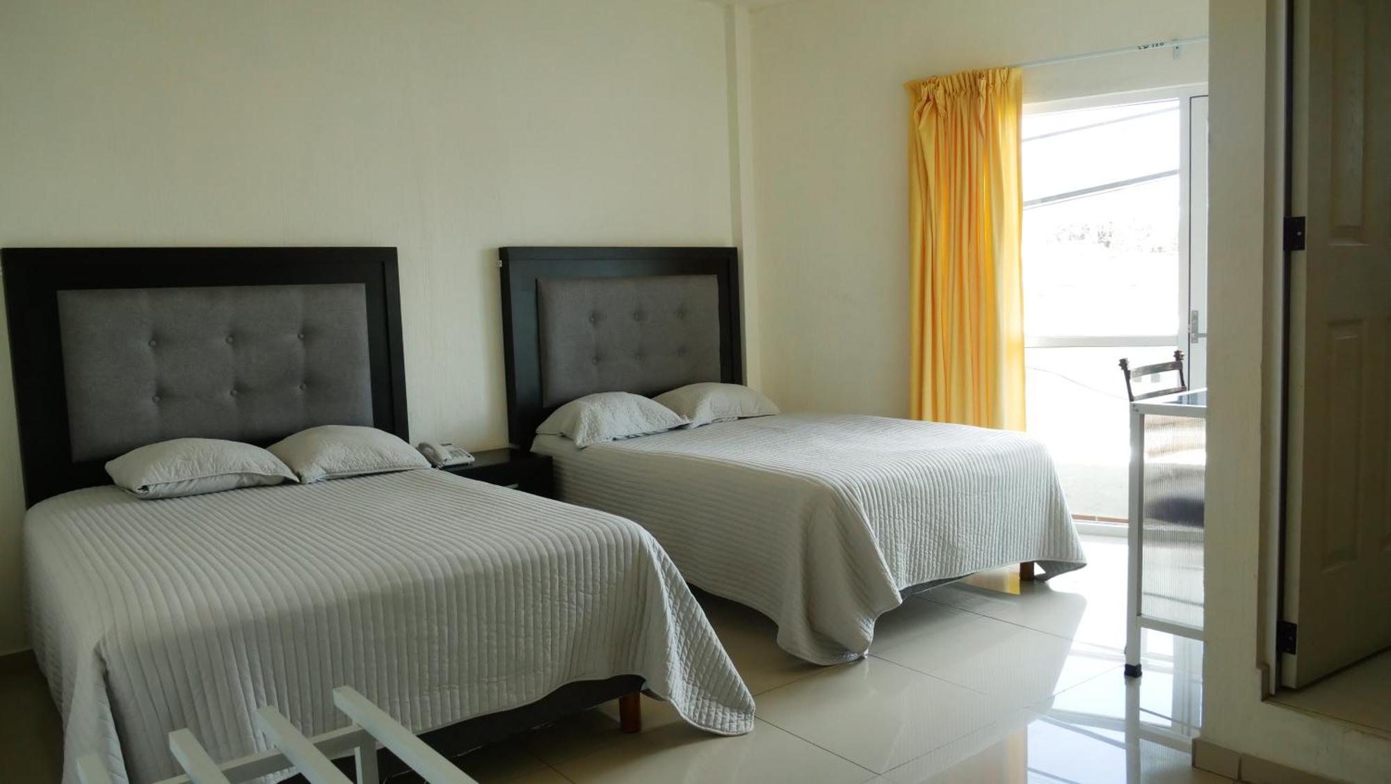 Hotel Insurgentes Express Tepic Exterior foto